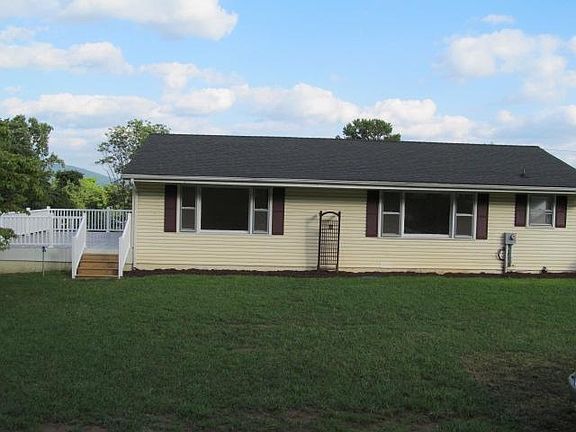 2nd image of 3241 Loch Haven Dr