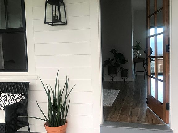 5th image of 240 Naniloa Dr