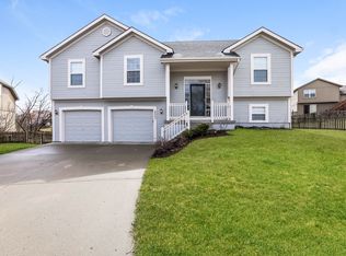 8005 NE 109th Ter, Kansas City, MO 64157