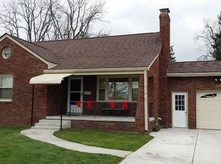 763 Canterbury Ln, Youngstown, OH