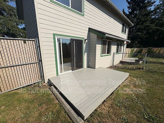 2nd image of 2417 Xenia St