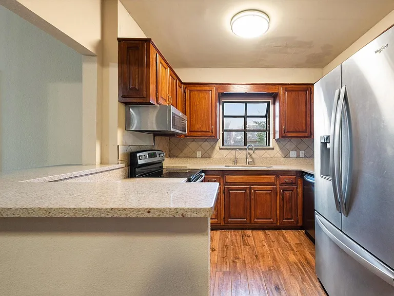 2312 Perkins Rd — Photo 11