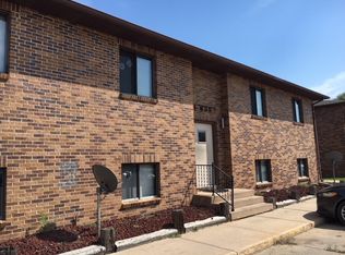 635 Kennedy Dr #4, Grand Island, NE 68803