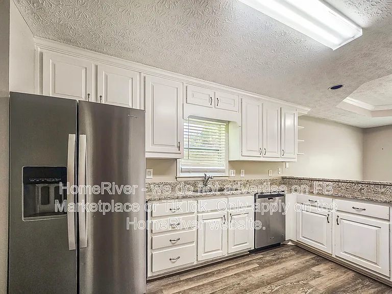 768 Wilkes Dr — Photo 10