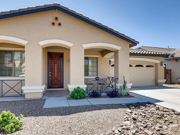 13767 W Cheery Lynn Road-large-003-3-Ext