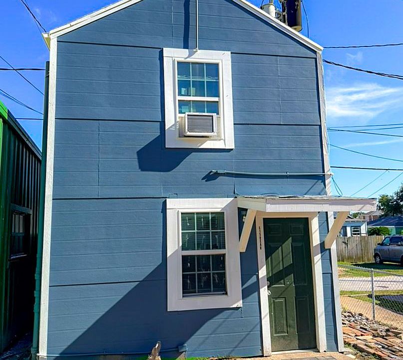 1st image of 615 Church St