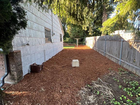 3rd image of 6402 NE Fourth Plain Blvd