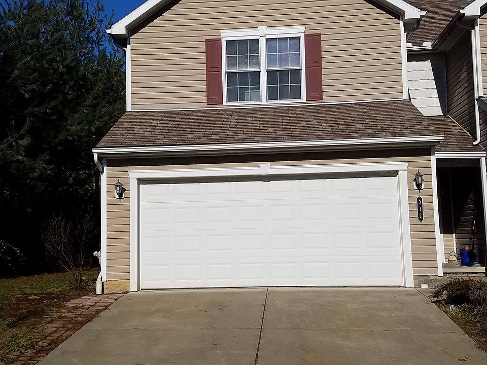 1st image of 312 Glencoe Ln