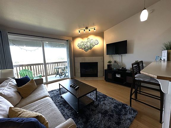 2nd image of 835 Ocean Shores Blvd NW #1-304