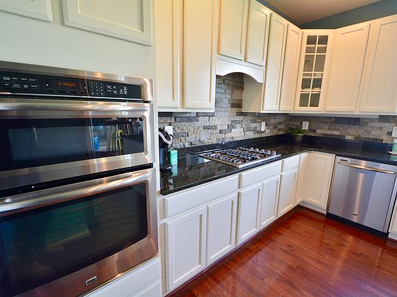 5th image of 142 Ashland Dr