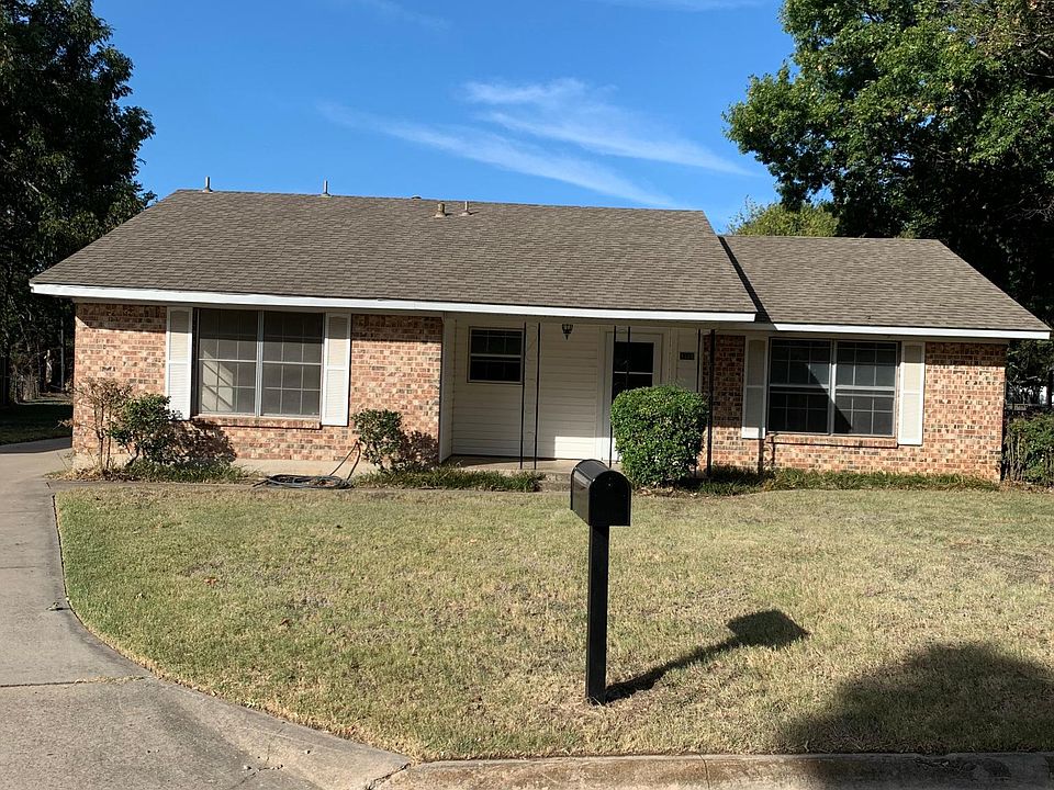 Quiet neighborhood that is super convenient to shopping, schools, and everything you need.