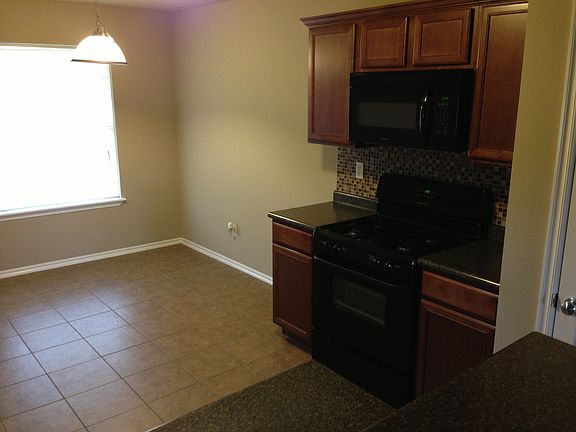 3rd image of 131 Dp Newman Cir