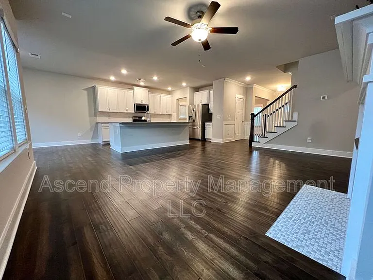 8592 Kensley Ln — Photo 10
