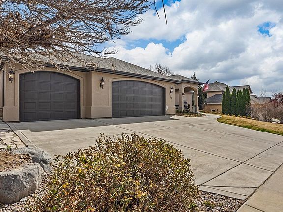 3rd image of 3512 Woodgate Dr