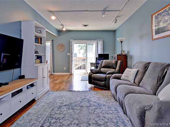 5th image of 5307 Nicholas Ct