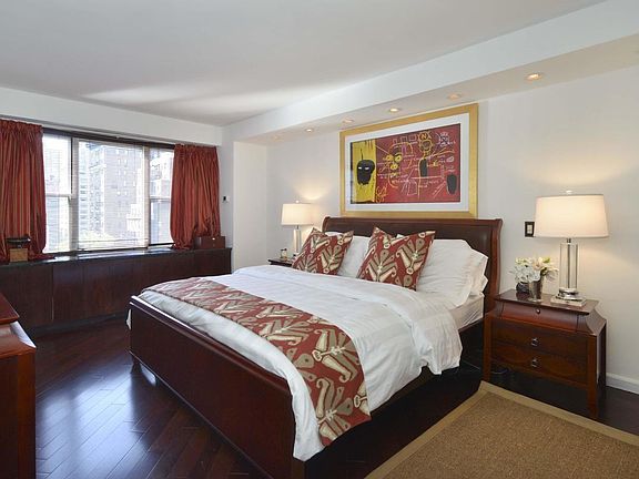4th image of 150 E 61st St APT 11D