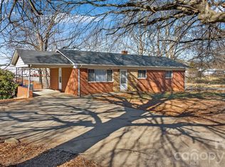 1708 Emmanuel Church Rd, Conover, NC 28613