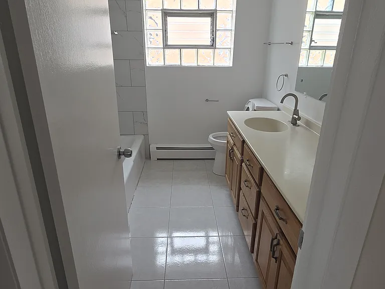 8147 Walsh Ln — Photo 7