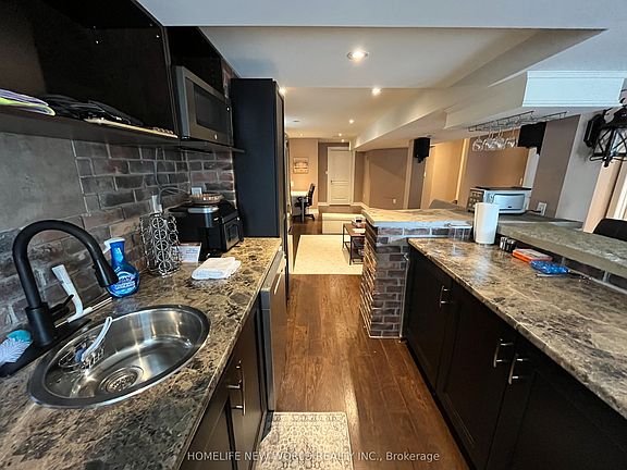 4th image of 1574 Rockaway St