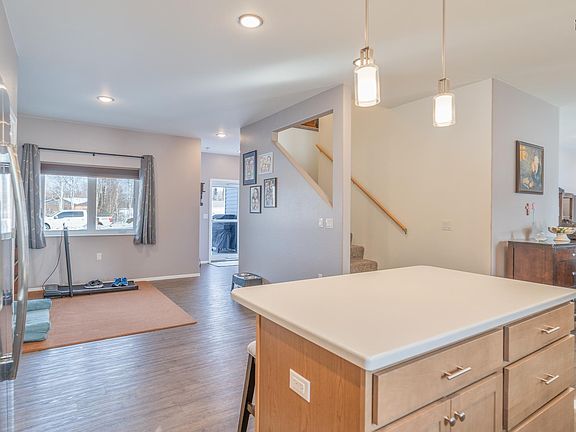 5th image of 2772 W 2nd Ave