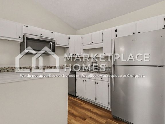 5th image of 5415 Glen Haven Dr