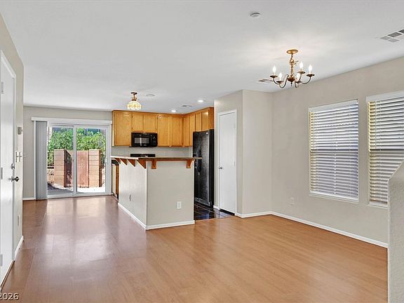 3rd image of 1157 Gecko Rd