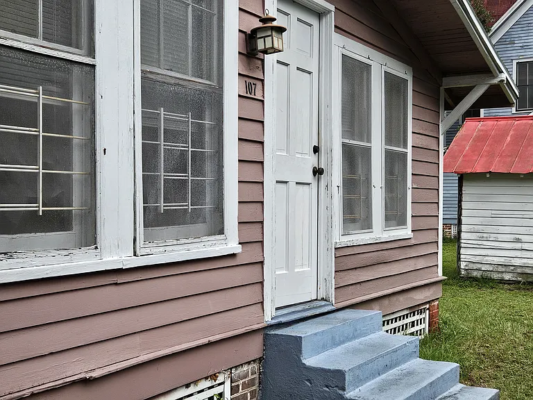 107 NW 4th Ave #B — Photo 3