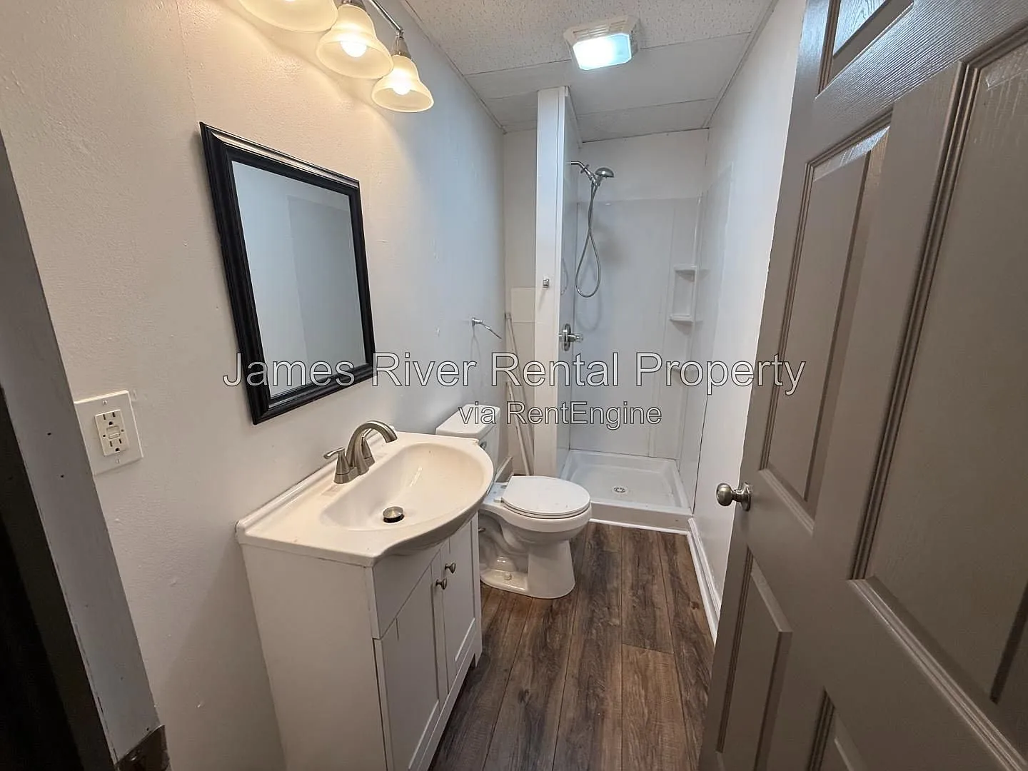 1 bed, 1.0 bath, $595 — Photo 2
