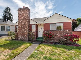 1320 E 4th St, Port Angeles, WA