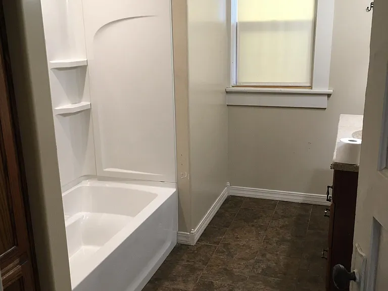 514 S Osage St — Photo 3
