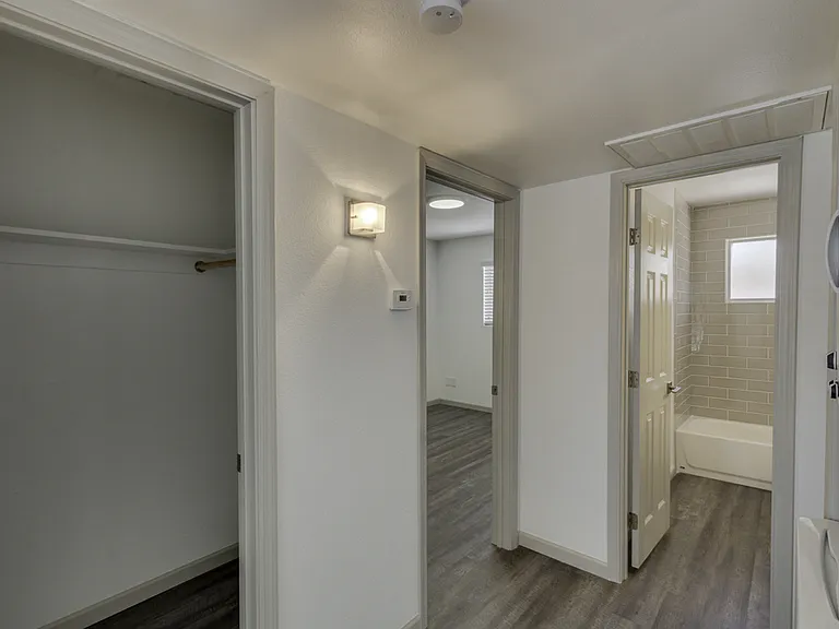$0 First Month Rent! Remodeled 2 Bed Casita w/ Private Patio, W/D & Pool — Photo 20