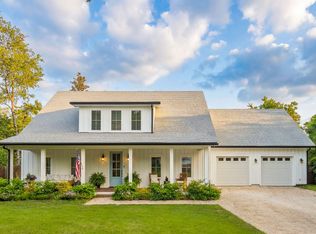 1144 Pleasant Pines St, Mount Pleasant, SC 29464