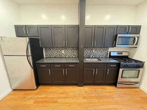 2nd image of 106 Manhattan Ave APT 1