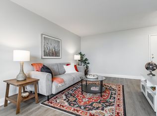 123 Charlton Ave E #102, Hamilton, ON L8N3W3
