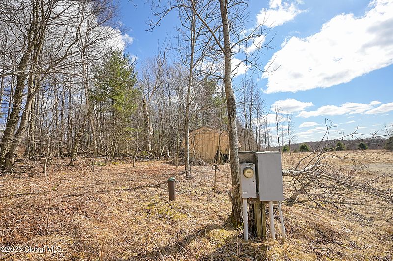 2nd image of 186 Chamberlin Road