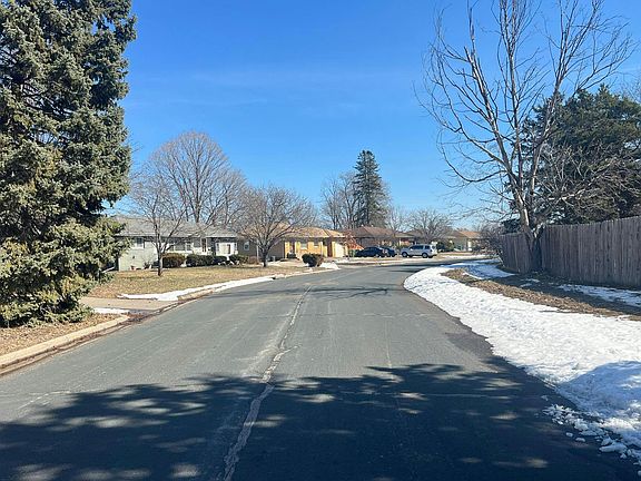 4th image of 6329 Halifax Dr