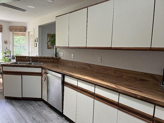 5th image of 113 Bridgehaven Dr
