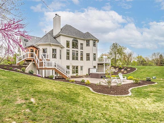 2nd image of 7873 Oak Hollow Ln