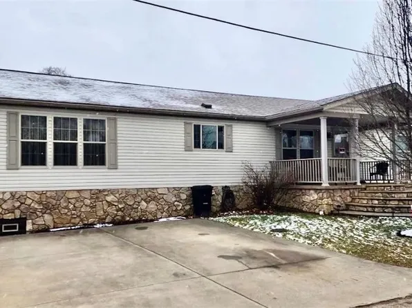 571 Liberty St, Perryopolis, PA 15473