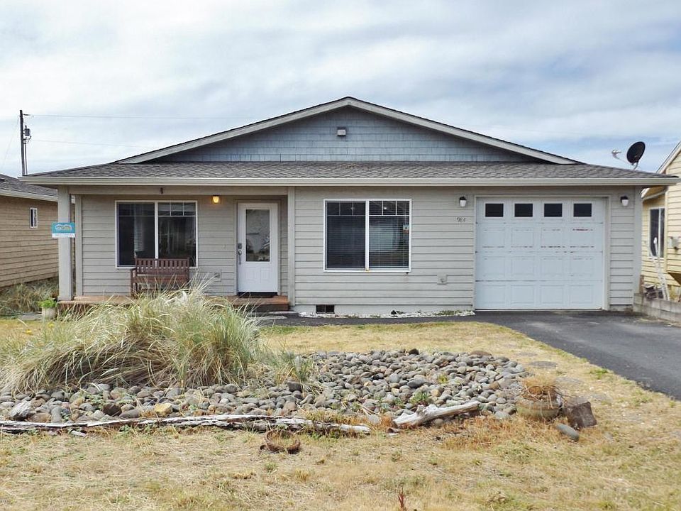 1st image of 1984 NW Admiralty Cir