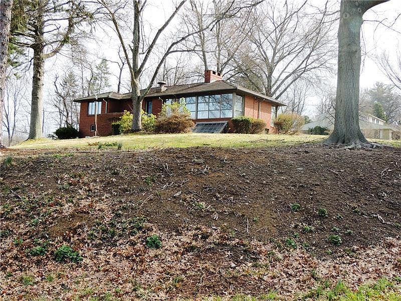 1st image of 244 Trotwood Dr