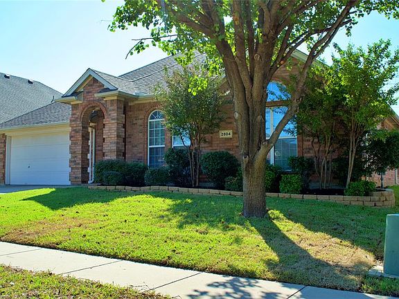 2nd image of 2804 Gray Rock Dr