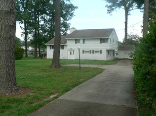 92 Mohawk Rd, Hampton, VA 23669