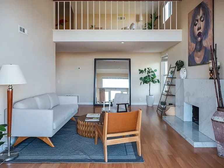 Crest Vista Dr — Photo 63