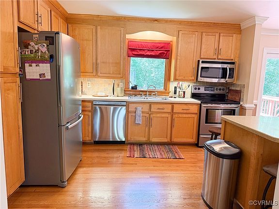 5th image of 11261 Linderwood Dr
