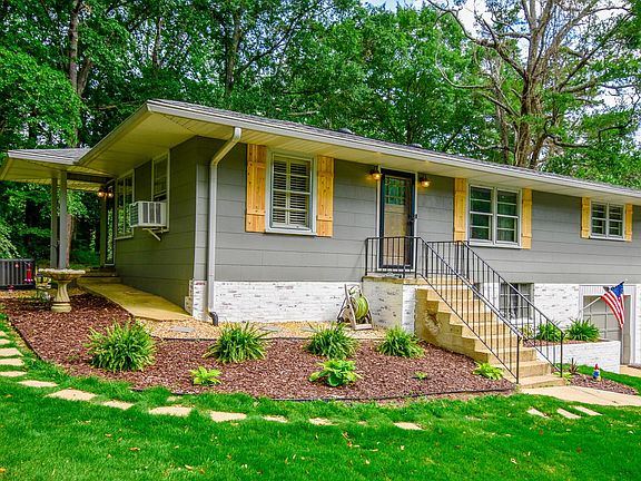 Image 3: Front of home