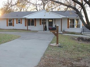 1141 N Country Club Rd, Muskogee, OK 74403