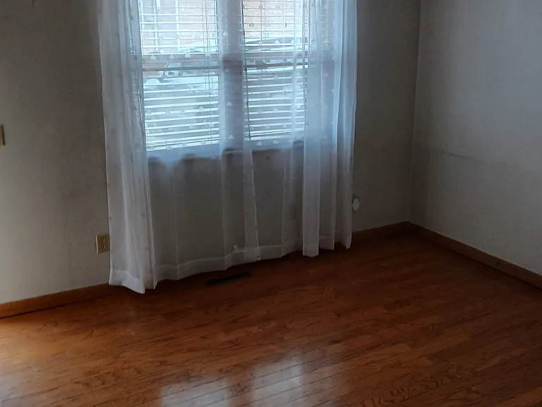 Cable Dr — Photo 5