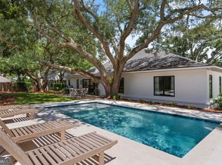 1833 Bruce Dr, Saint Simons Island, GA 31522