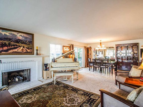 5th image of 1093 Beechwood St